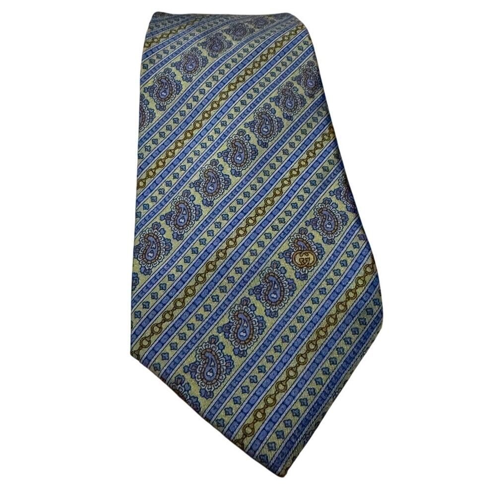 Gucci Accessory Collection 100% Silk Tie – Made in Italy Designer Necktie